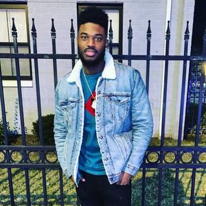 Meet your Posher, Justin